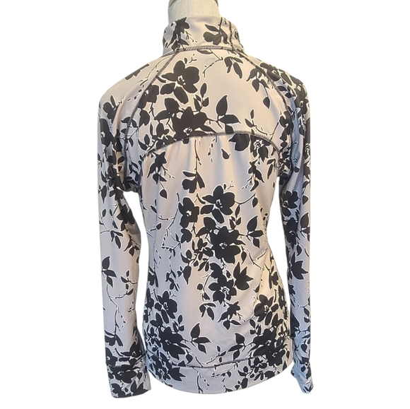 GapFit Zip up Jacket - Picture 2 of 9